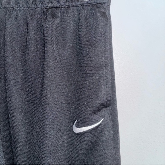 Nike Black Athletic Shorts Size L - Picture 2 of 7